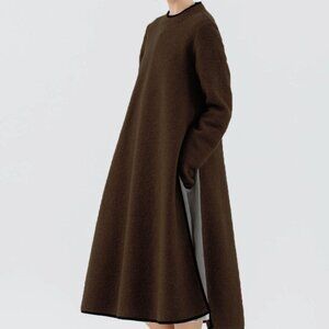 Double Slit Dress Autumn Brown son de flor Medium